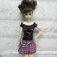 1/6 BJD Outfit Low Waist Skirt + Tee HEART 400100 1/6 BJD Outfit Low Waist Skirt + Tee HEART 400100